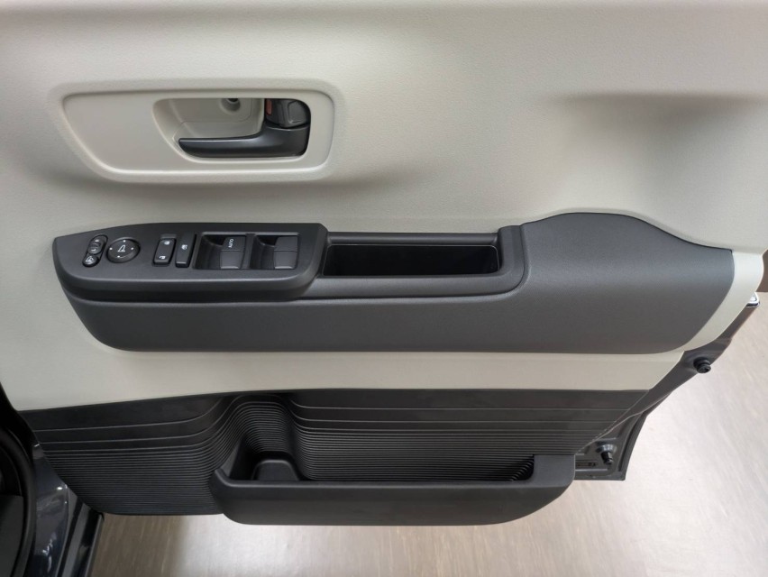 ホンダ N BOX 24枚目