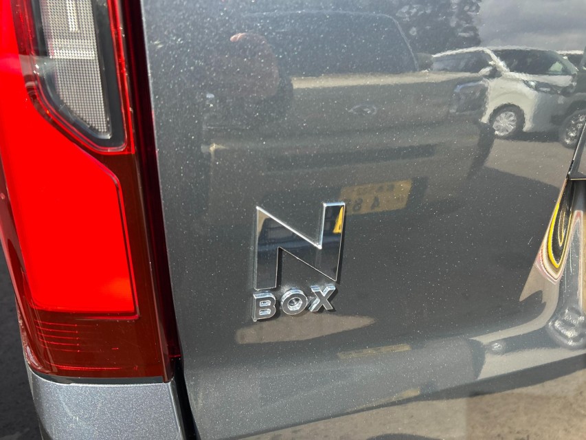 ホンダ N BOX 12枚目