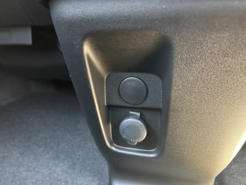 スズキ スペーシア 28枚目