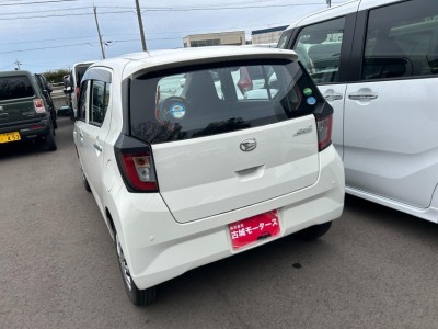 ダイハツ ミライース 11枚目