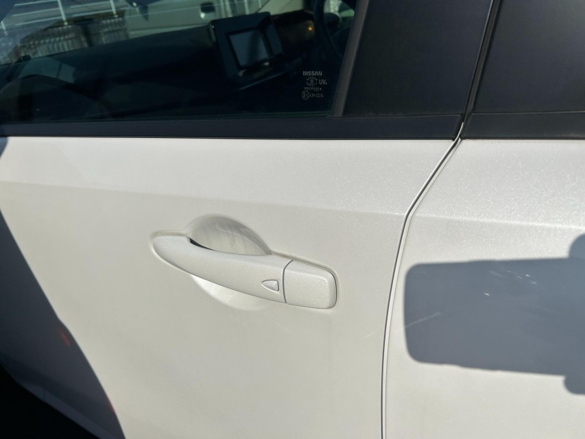 ニッサン ノート 24枚目