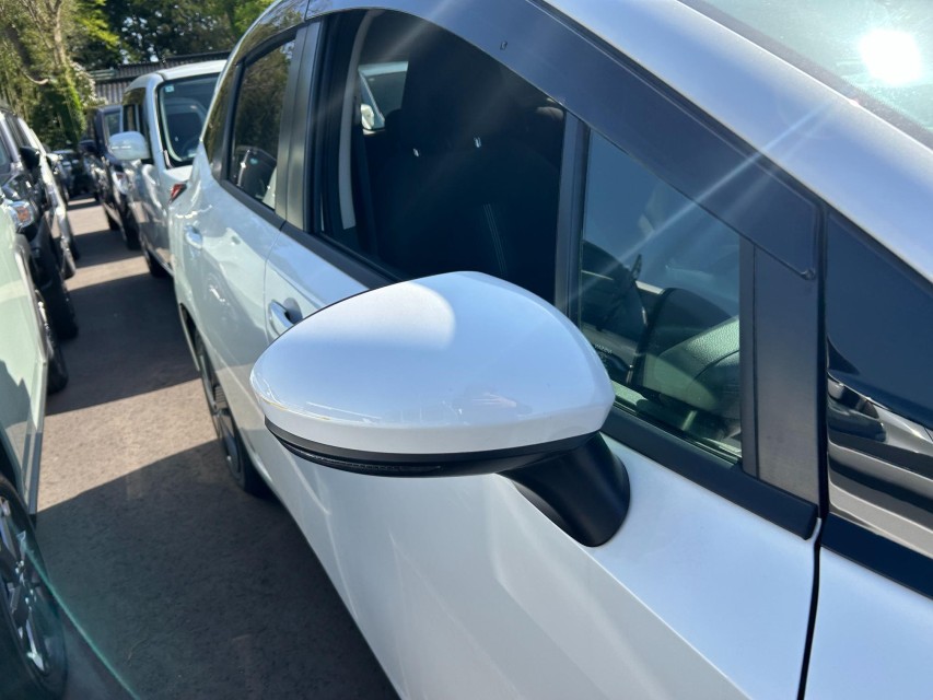 ニッサン ノート 28枚目