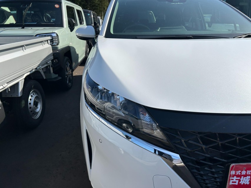 ニッサン ノート 8枚目