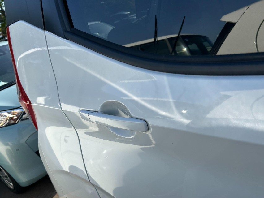 三菱 eKワゴン 28枚目