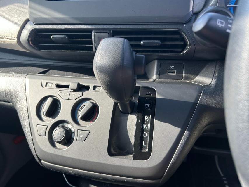 三菱 eKワゴン 32枚目