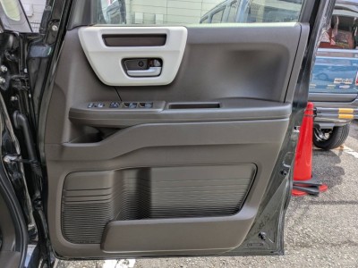 ホンダ N BOX 27枚目