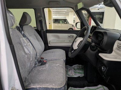 ダイハツ ムーヴキャンバス 3枚目