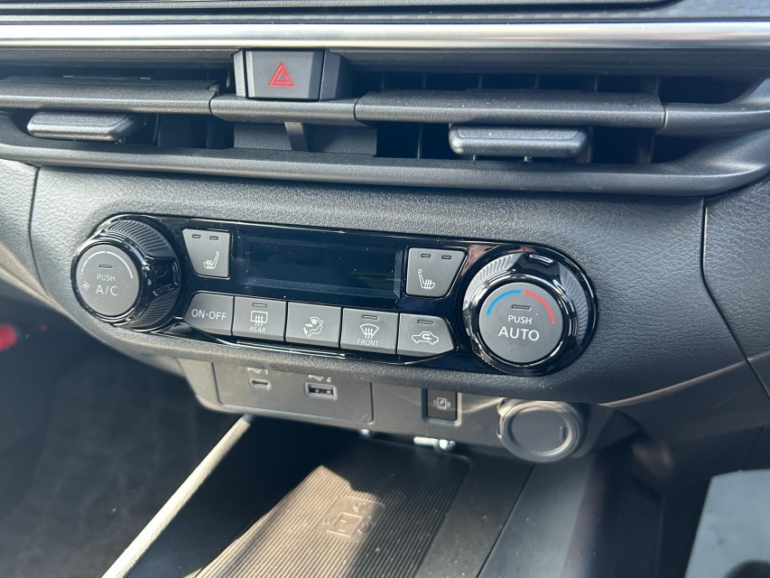 ニッサン ノート 37枚目