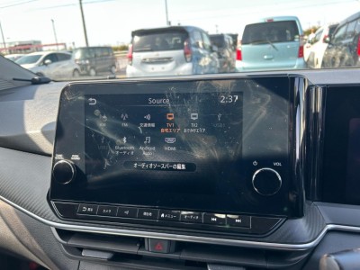 ニッサン ノート 4枚目