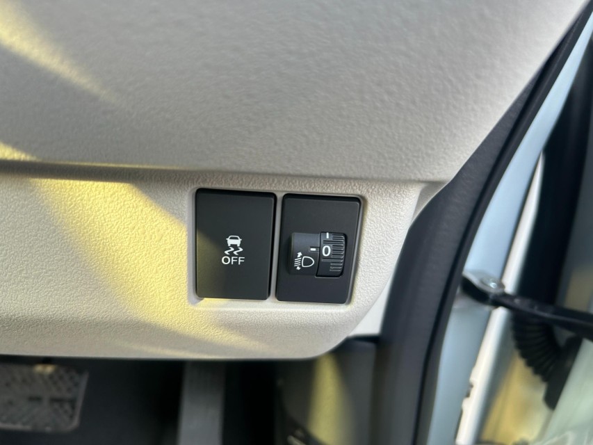 ホンダ N BOX 30枚目