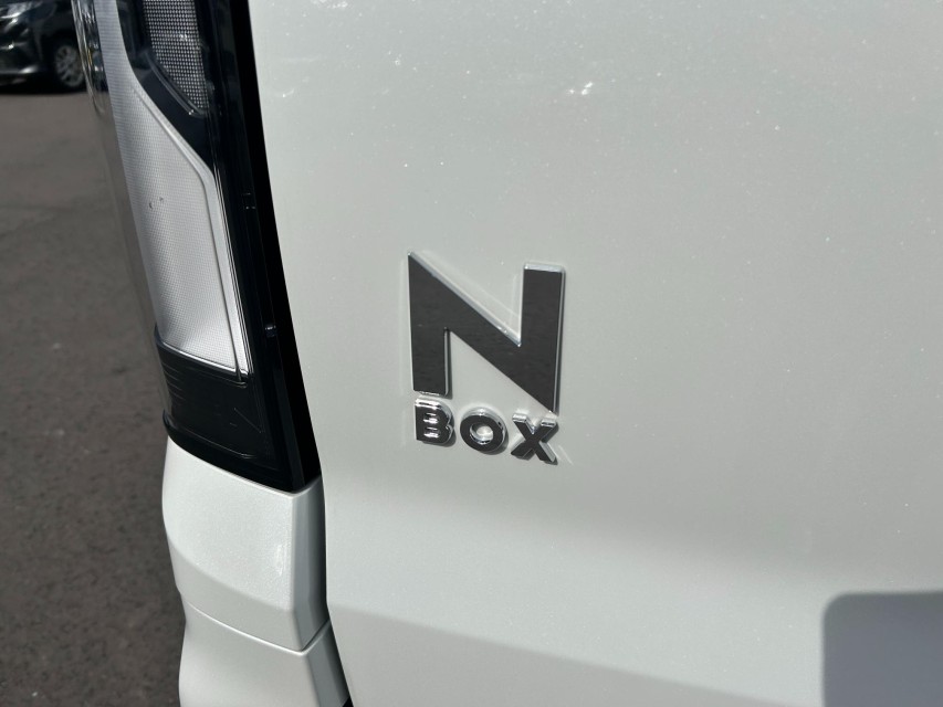 ホンダ N BOX 9枚目