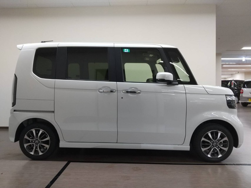 ホンダ N BOX 7枚目