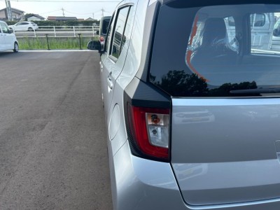 ダイハツ ミライース 11枚目