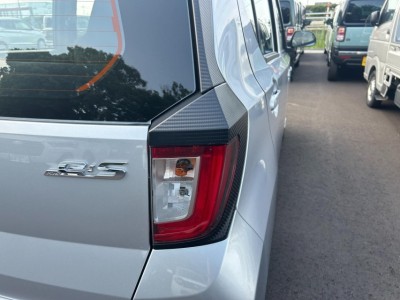 ダイハツ ミライース 14枚目