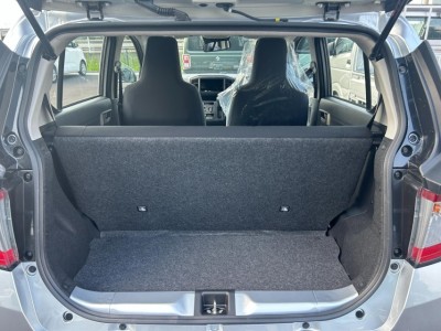 ダイハツ ミライース 15枚目