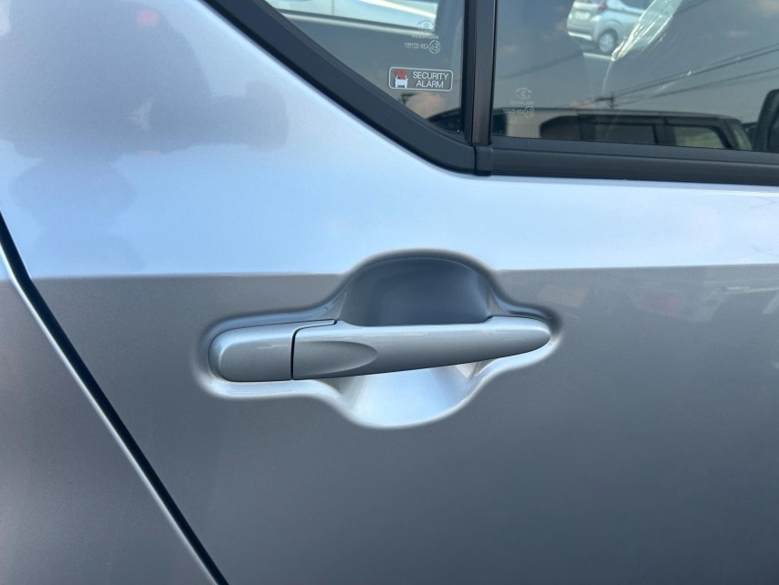 ダイハツ ミライース 28枚目