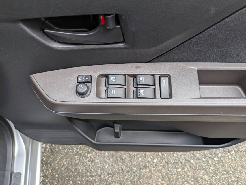 ダイハツ トール 30枚目