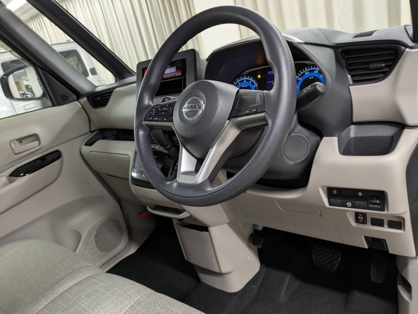 ニッサン ルークス 32枚目