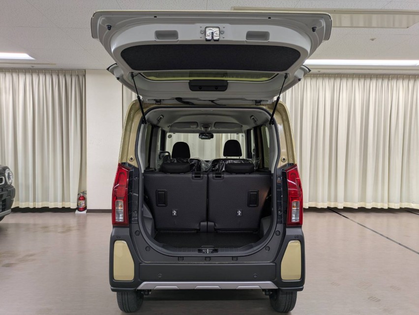 ダイハツ タントファンクロス 15枚目