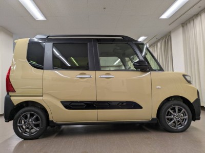 ダイハツ タントファンクロス 7枚目