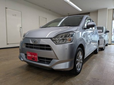 ダイハツ ミライース 2枚目