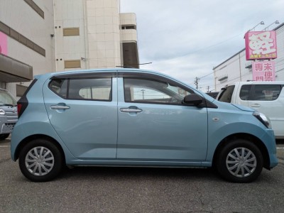 ダイハツ ミライース 7枚目