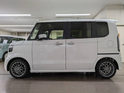 ホンダ N BOX 9枚目