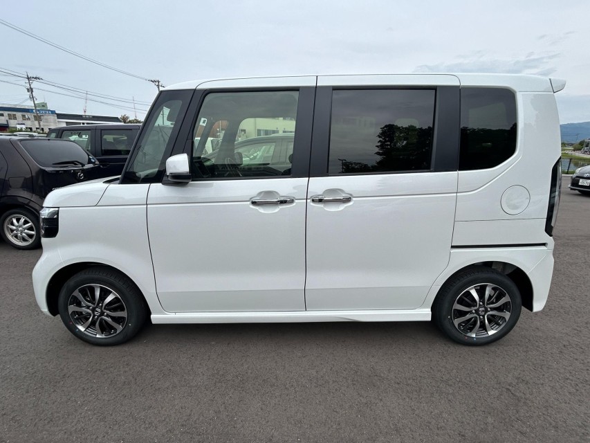 ホンダ N BOX 25枚目