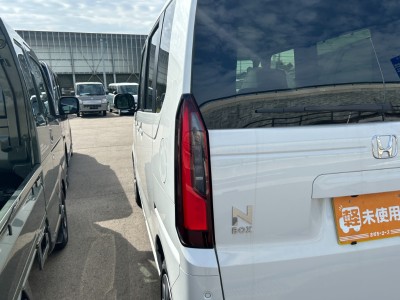 ホンダ N BOX 11枚目