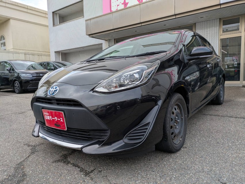 トヨタ アクア 4枚目