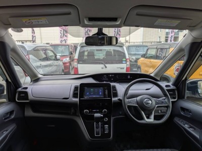 ニッサン セレナ 29枚目