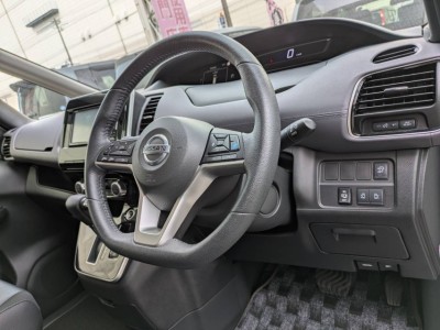 ニッサン セレナ 34枚目