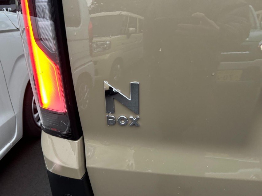 ホンダ N BOX 12枚目