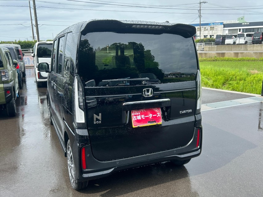 ホンダ N BOX 11枚目