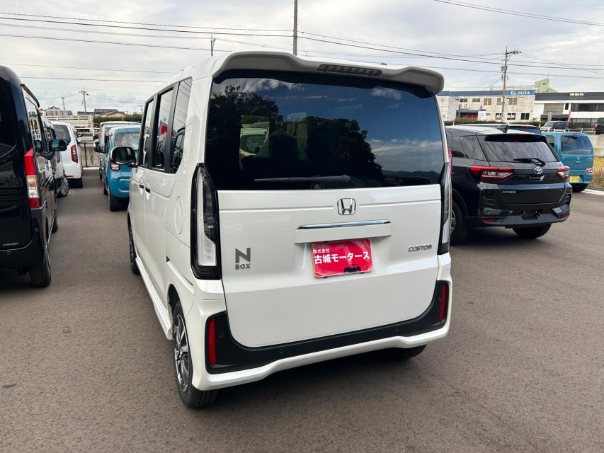 ホンダ N BOX 11枚目