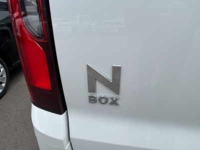 ホンダ N BOX 13枚目