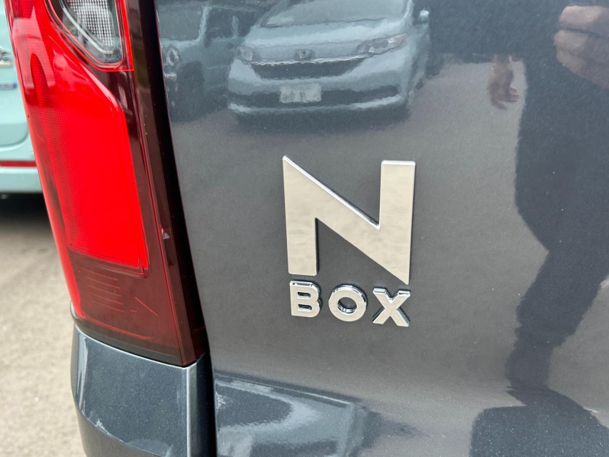 ホンダ N BOX 13枚目
