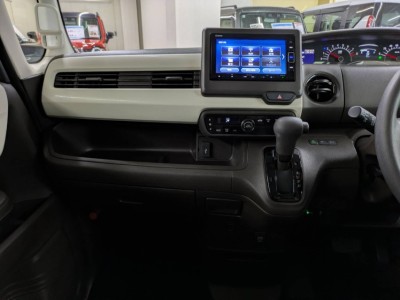 ホンダ N BOX 27枚目