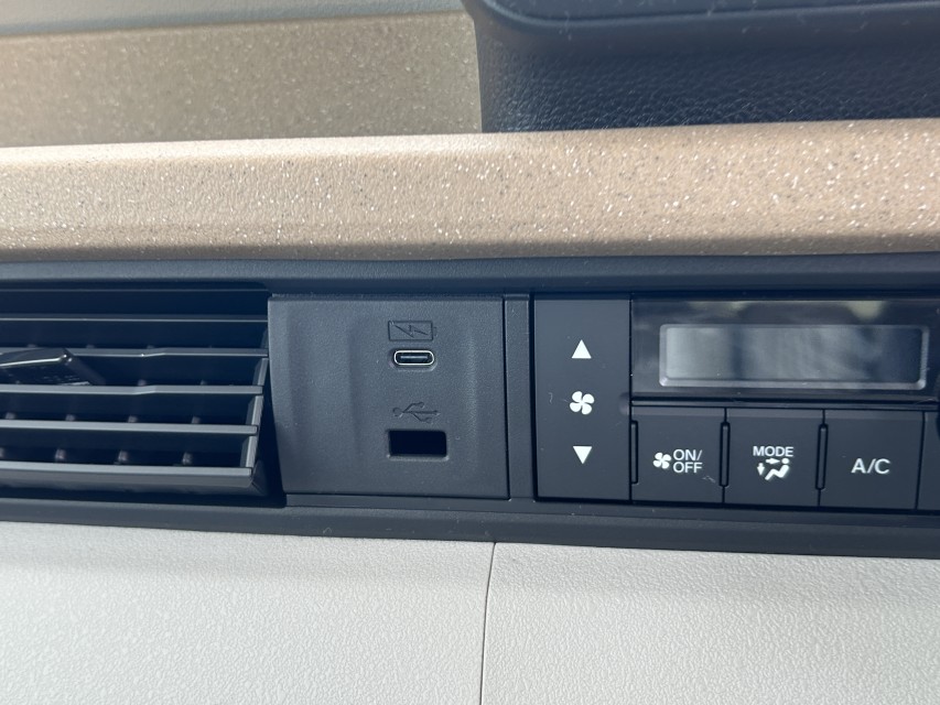 ホンダ N BOX 28枚目