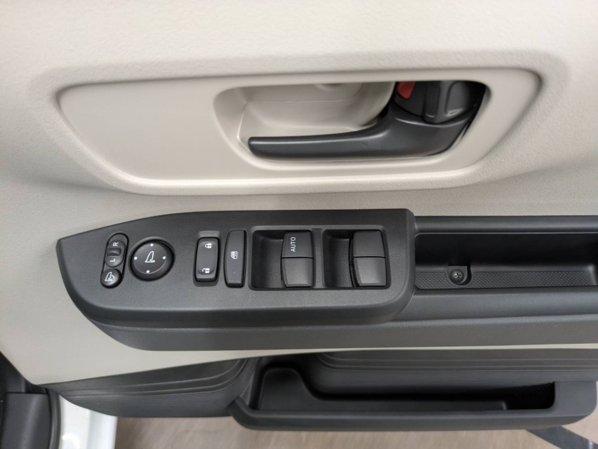 ホンダ N BOX 29枚目