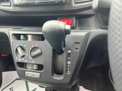 ダイハツ ミライース 27枚目