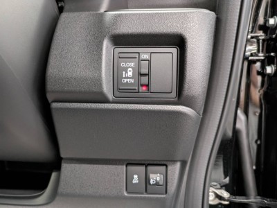 ホンダ N BOX 32枚目