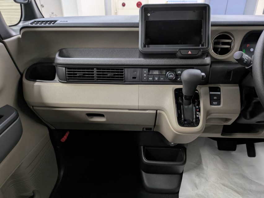 ホンダ N BOX 30枚目