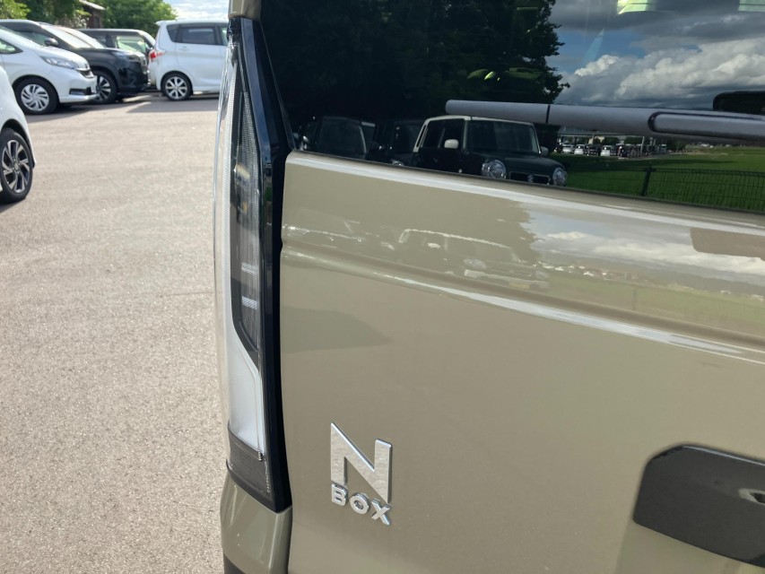 ホンダ N BOX 19枚目