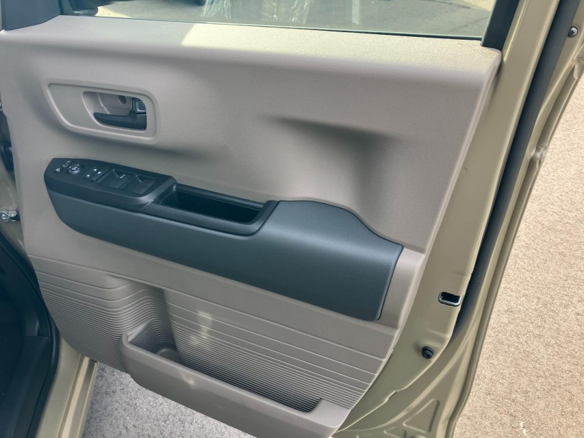 ホンダ N BOX 30枚目