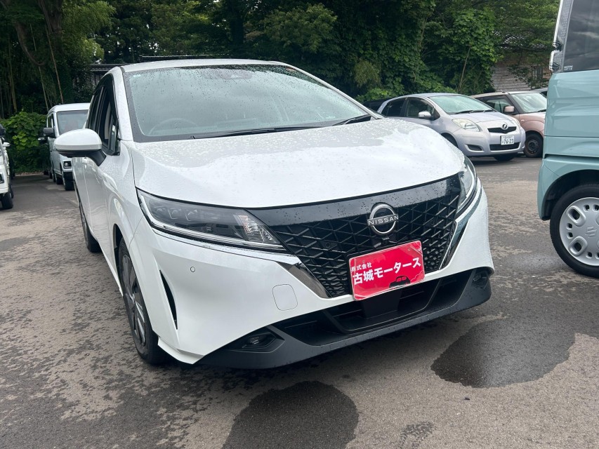ニッサン ノート 8枚目