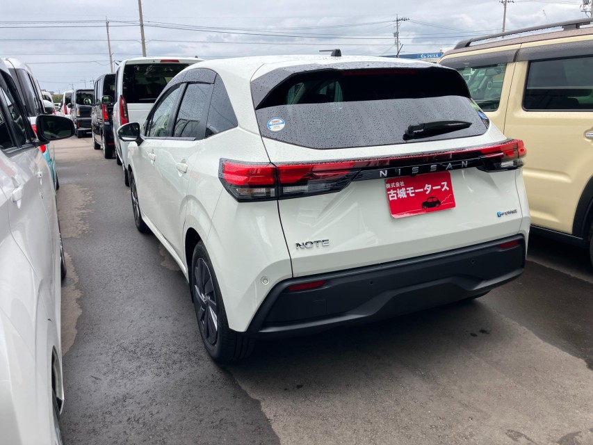 ニッサン ノート 11枚目