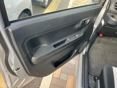 ダイハツ ミライース 35枚目