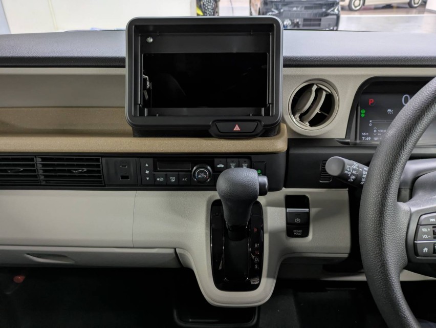 ホンダ N BOX 35枚目