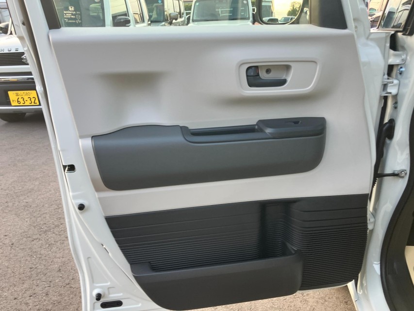 ホンダ N BOX 23枚目